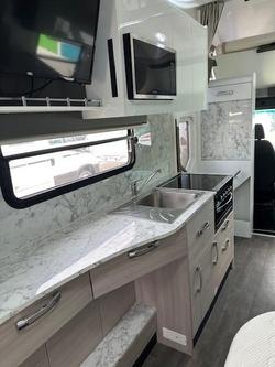 2021 Avida Silverton