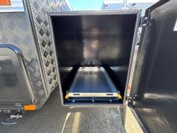 2025 JB Caravans Dirt Road Xtreme Rear Door Club Lounge