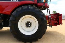 2019 CASE IH 7150 Combine Harvester (Class Vii)