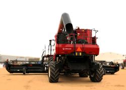 2019 CASE IH Case Ih 7150 Combine & Macdon D140 Rigid 40Ft Front