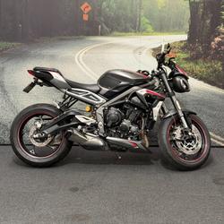Triumph Street Triple RS
