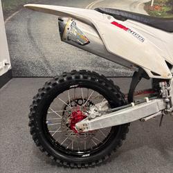 2011 Honda CRF450R Red