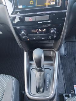 2023 Suzuki Vitara (No Badge)