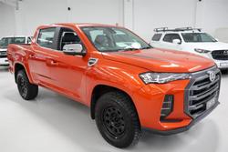 2022 LDV T60 Max LUXE SK8C MY23 4X4 Dual Range Maple Leaf Orange