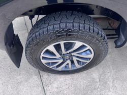 2018 Nissan Navara ST-X D23 Series 3 4X4 Dual Range Cosmic Black