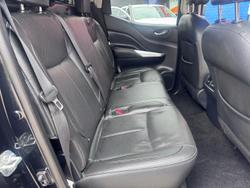 2018 Nissan Navara ST-X D23 Series 3 4X4 Dual Range Cosmic Black
