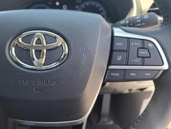 2025 Toyota Kluger GX