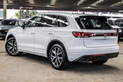 2025 Volkswagen Touareg 210TDI Elegance