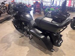 2025 Indian PURSUIT DARK HORSE BLACK