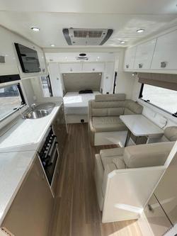 2018 Masterpiece Optimum 208