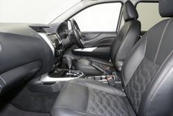 2023 Nissan Navara ST-X