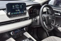 2023 Mitsubishi Outlander Exceed