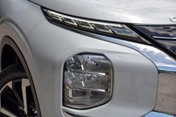 2023 Mitsubishi Outlander Exceed