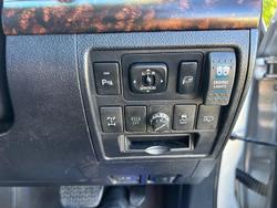 2013 Toyota Landcruiser VX