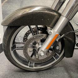 2016 HARLEY-DAVIDSON STREET GLIDE SPECIAL Gold