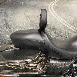 2016 HARLEY-DAVIDSON STREET GLIDE SPECIAL Gold