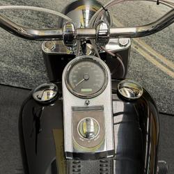 2006 HARLEY-DAVIDSON FLSTF FAT BOY Black