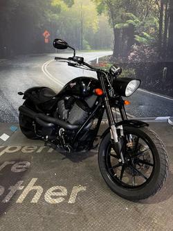 2016 VICTORY HAMMER 8-BALL Solid Black INT