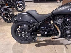 2023 Indian SPORT CHIEF BLACK