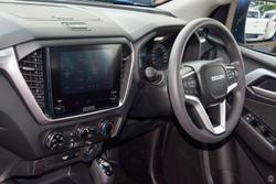 2025 Isuzu D-MAX LS-M