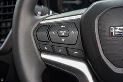 2025 Isuzu D-MAX LS-M