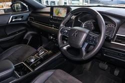 2023 Mitsubishi Outlander LS Black Edition