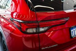 2023 Mitsubishi Outlander LS Black Edition