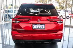 2023 Mitsubishi Outlander LS Black Edition