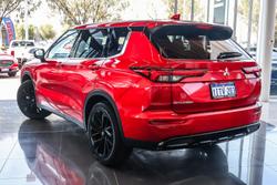 2023 Mitsubishi Outlander LS Black Edition