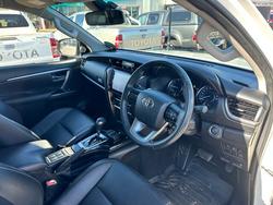 2020 Toyota Fortuner Fortuner 2.8L DSL  6AT GXL 2L74880 001
