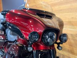 2017 Harley-davidson FLHTKSE CVO LIMITED Red