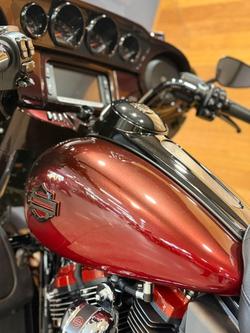 2017 Harley-davidson FLHTKSE CVO LIMITED Red