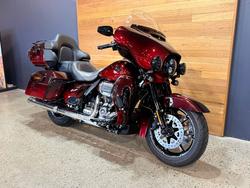 2017 Harley-davidson FLHTKSE CVO LIMITED Red