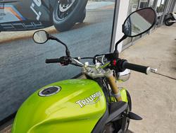 2010 Triumph STREET TRIPLE 675 Green