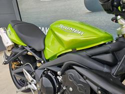 2010 Triumph STREET TRIPLE 675 Green