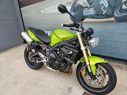 2010 Triumph STREET TRIPLE 675 Green