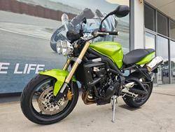 2010 Triumph STREET TRIPLE 675 Green