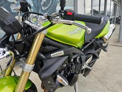 2010 Triumph STREET TRIPLE 675 Green
