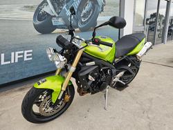2010 Triumph STREET TRIPLE 675 Green
