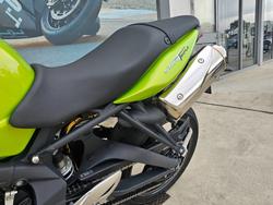 2010 Triumph STREET TRIPLE 675 Green