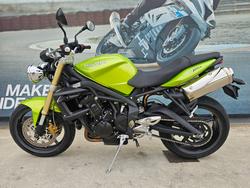 2010 Triumph STREET TRIPLE 675 Green
