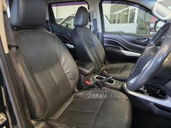 2015 Nissan Navara ST-X