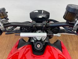 2024 Ducati STREETFIGHTER V2 RED