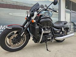 2017 Triumph ROCKET III ROADSTER Black