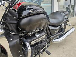 2017 Triumph ROCKET III ROADSTER Black