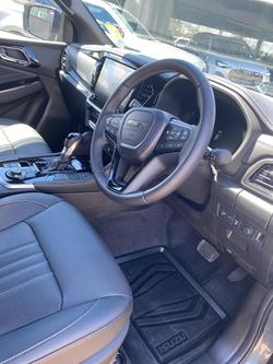 2025 Isuzu MU-X LS-T