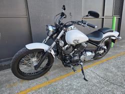2016 Yamaha XVS650 V-STAR CUSTOM WHITE