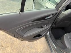 2018 HOLDEN COMMODORE RS-V