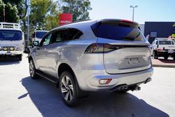 2025 Isuzu MU-X LS-T