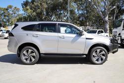 2025 Isuzu MU-X LS-T